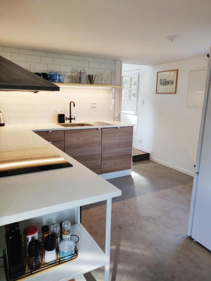Lillstugan - Centralt Och Havsnaera I Lugnt Villomrade Falkenberg Luaran gambar